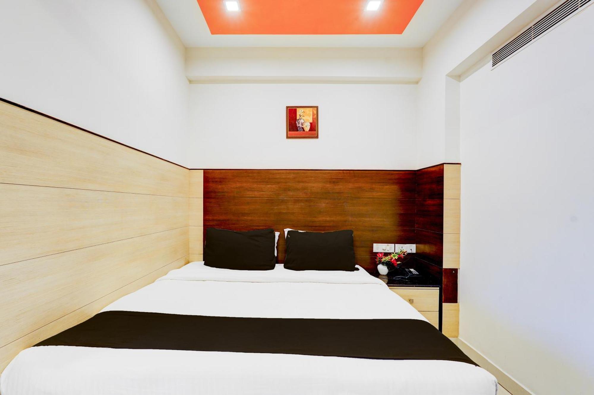 Super Townhouse Chennai Near Airport Formerly Sai Bala Budget Kültér fotó