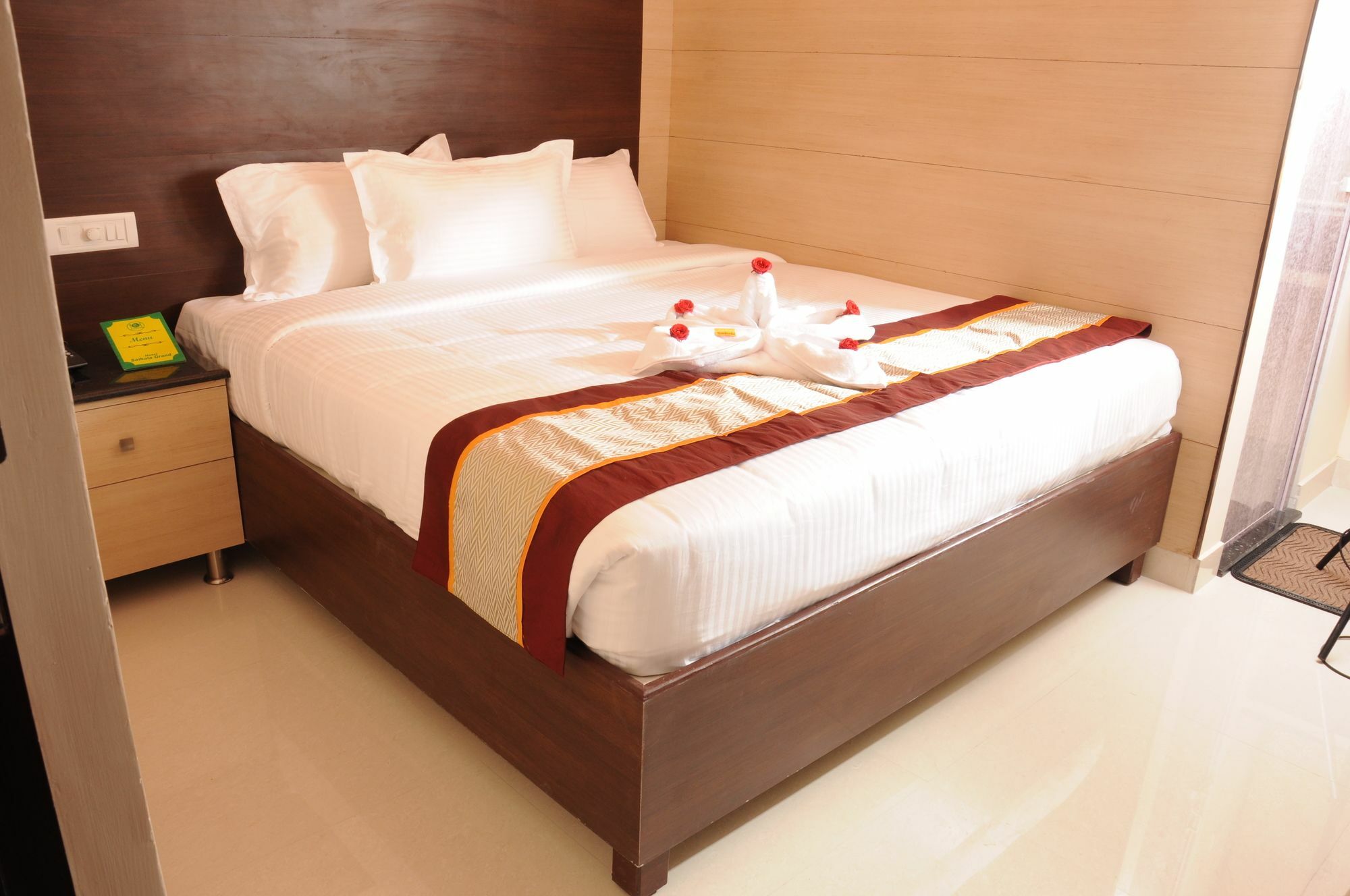 Super Townhouse Chennai Near Airport Formerly Sai Bala Budget Kültér fotó
