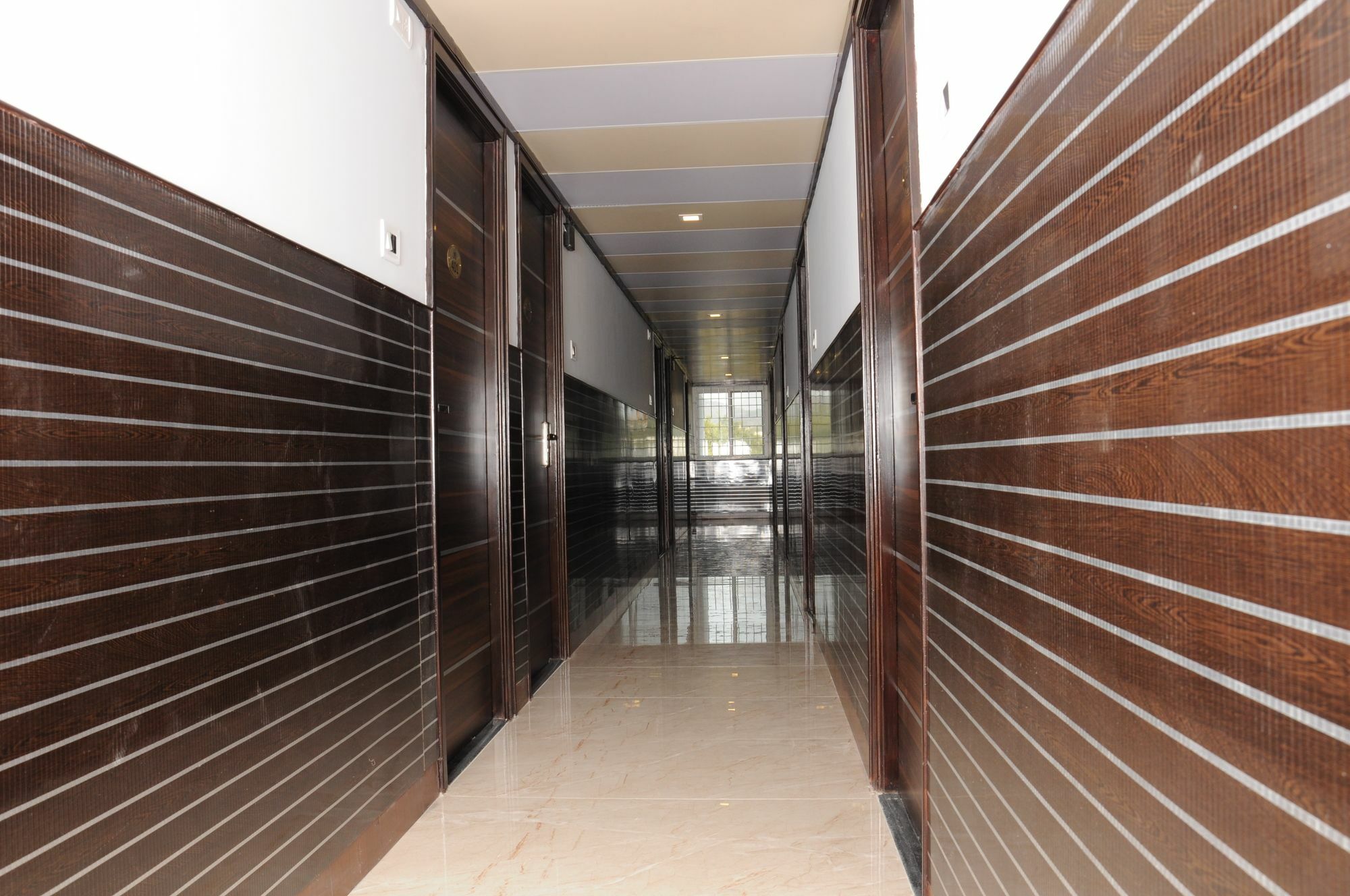 Super Townhouse Chennai Near Airport Formerly Sai Bala Budget Kültér fotó